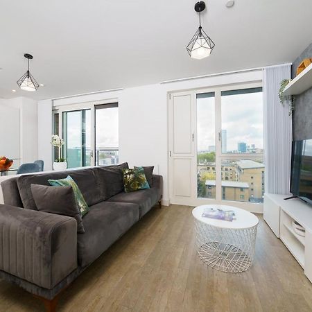 Stylish Fully-Equipped One Bedroom Apartment With Extra Sofa Bed, Free Secure Parking, Onsite Gym, 24Hr Security & Concierge Λονδίνο Εξωτερικό φωτογραφία
