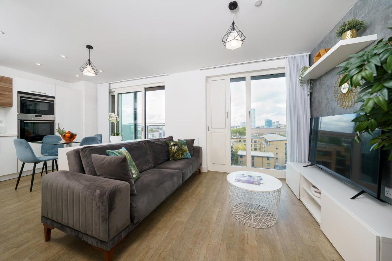 Stylish Fully-Equipped One Bedroom Apartment With Extra Sofa Bed, Free Secure Parking, Onsite Gym, 24Hr Security & Concierge Λονδίνο Εξωτερικό φωτογραφία