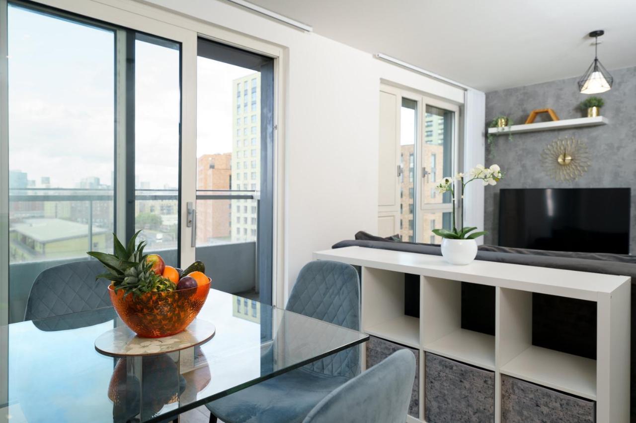 Stylish Fully-Equipped One Bedroom Apartment With Extra Sofa Bed, Free Secure Parking, Onsite Gym, 24Hr Security & Concierge Λονδίνο Εξωτερικό φωτογραφία